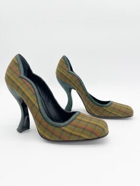 Prada Vintage F/W 2004 Plaid Lizard Embossed Trim Sculptural Heel Pumps IT 39.5